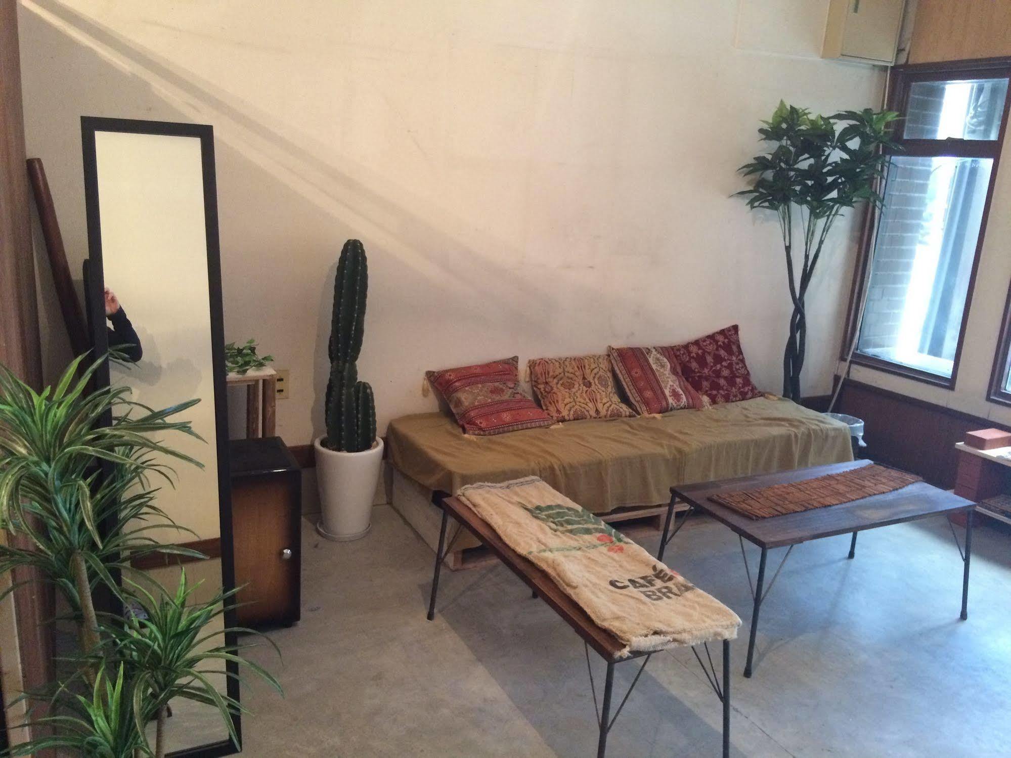 Guesthouse Sunanoshiro Osaka Exterior photo